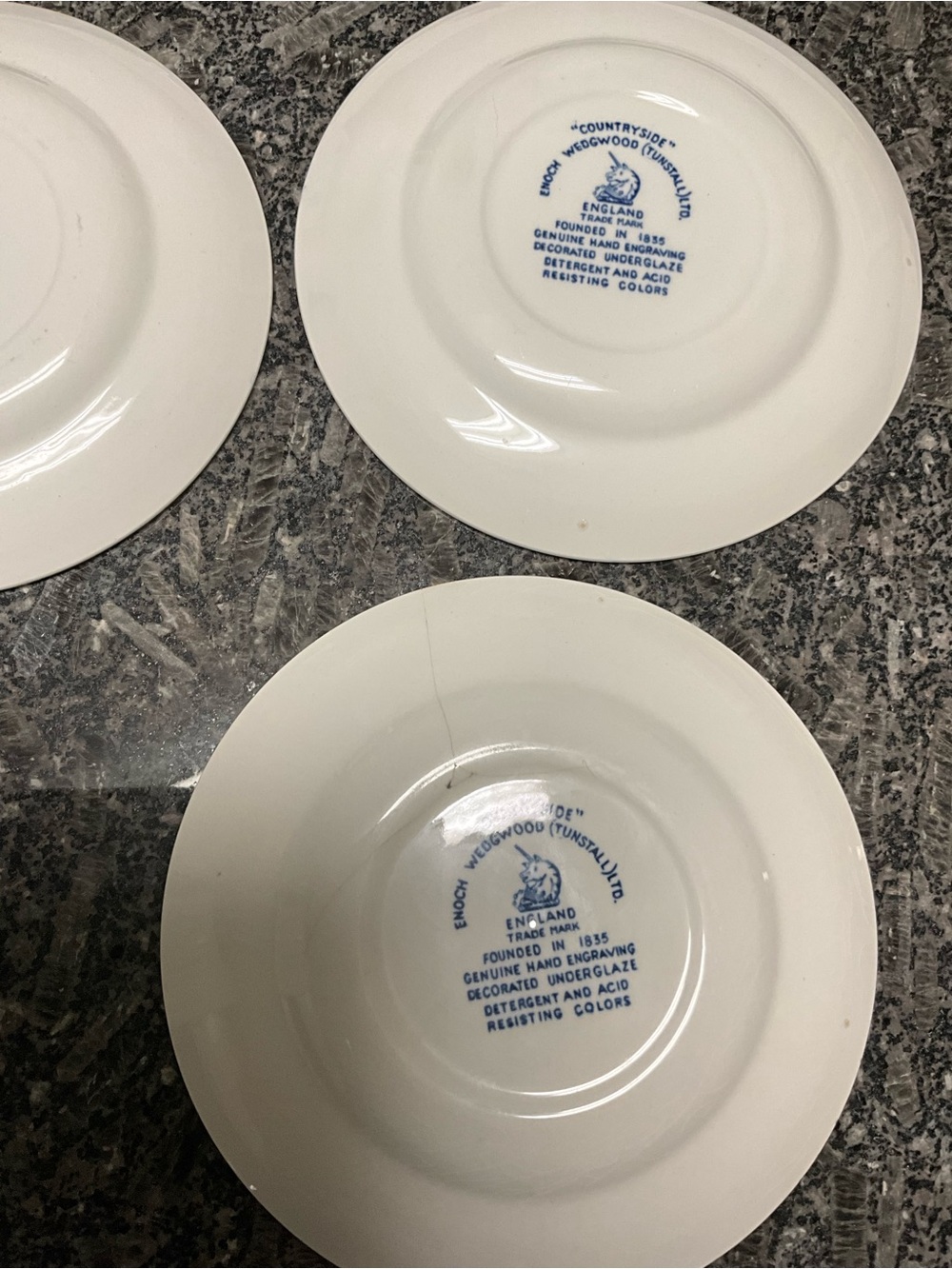 Wedgwood blue and white bread and butter plates - Picture 3 of 3